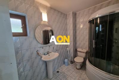 De vanzare casa 6 camere, S+P+M, 900mp teren, Cetate - 8
