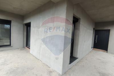 Casă cu 5 camere cu Teren 1210 Mp în Câmpineanca - 6