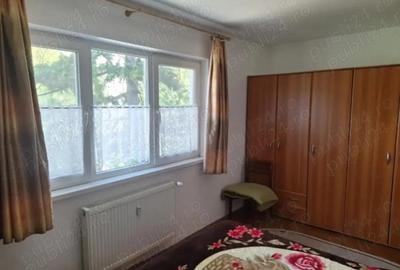 De vanzare apartament 3 camere zona Dacia etaj 2 - 1