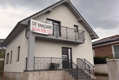Casă cu 4 camere în Corunca - 4