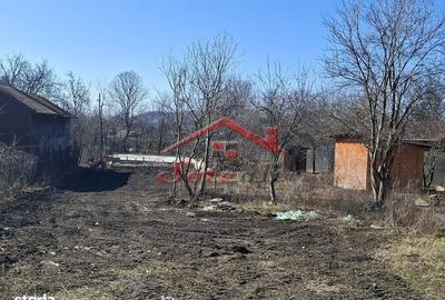 Teren de 1042 mp, în Cornu - 3