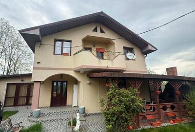Casă cu 4 camere în Cerchejeni - 2
