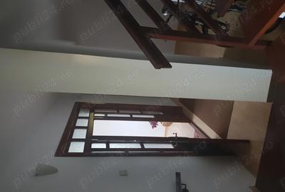 Casa de vanzare pentru doua familii - 2