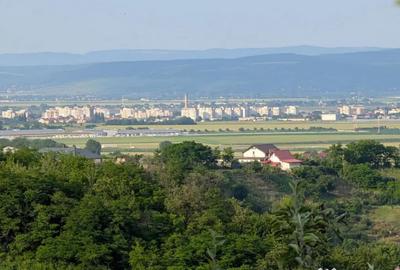 Teren de 4038 mp, în Central