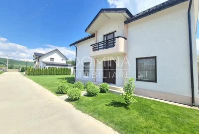 Vanzare casa cu piscina, in cartier privat - zona Dumbrava - 2