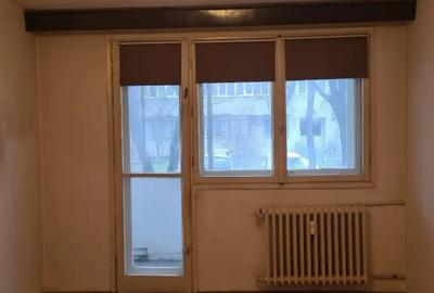 Apartament cu 3 camere semidecomandat în Titan - 14