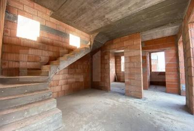 Casă cu Teren 250 Mp în Moșnița Veche