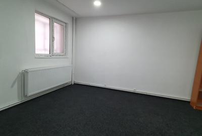 Eroii Revolutiei, Bld Pieptanari, inchiriere spatiu birou, parter - 6