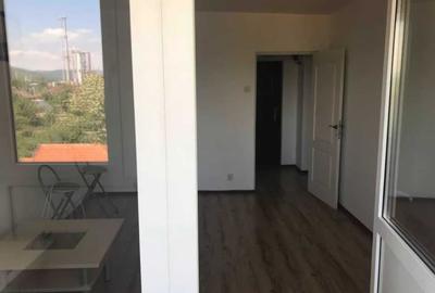 Apartament cu 2 camere decomandat în Central - 4