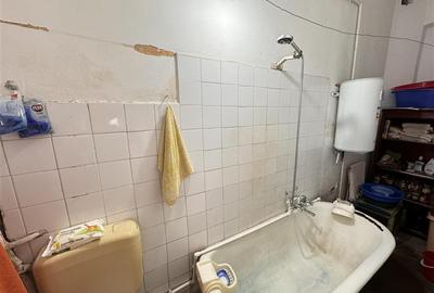 Duplex cu 5 camere cu Canalizare în P-ța Alba Iulia - 12