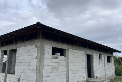 Casă cu 4 camere cu Teren 110 Mp în Vest - 4