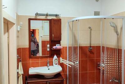 Casă cu 4 camere cu Teren 105 Mp în Central - 3