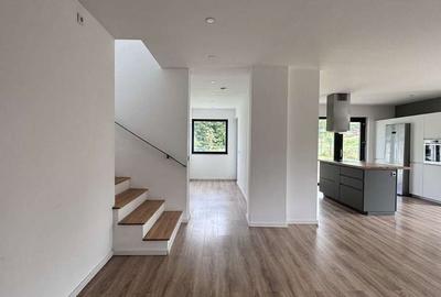 Casă cu 6 camere cu Teren 1000 Mp în Bârnova - 3