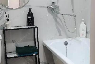 Garsonieră decomandată în Unirii