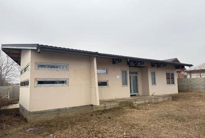 Casă cu 4 camere în Oreavul - 12