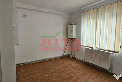 Spațiu comercial, de 166 mp, în Central - 1