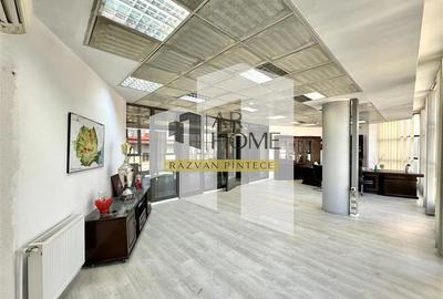 Spațiu comercial, de 40 mp, în Central - 7