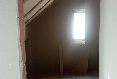 Casă cu 6 camere cu Teren 700 Mp în Șura Mare - 5