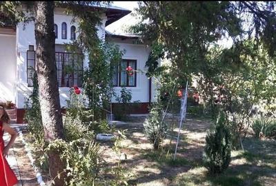 Casă cu 3 camere în Suseni - 2
