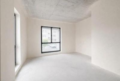 Spațiu comercial, de 120 mp, în Central