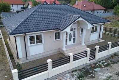 Casă individuală cu 4 camere cu Canalizare în Exterior Nord - 1