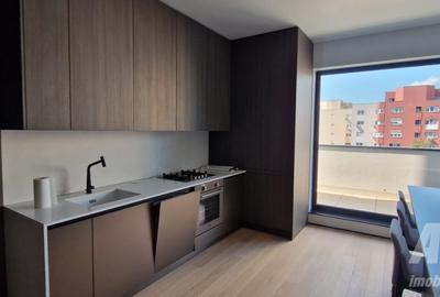 Apartament cu 6 camere decomandat, mobilat în 13 Septembrie - 17