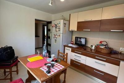Casă cu 5 camere cu Teren 580 Mp în Mogoșoaia - 12