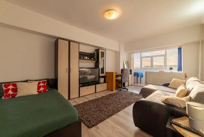 Garsonieră decomandată, mobilată în Trocadero