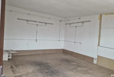 Inchiriez modul 1 locatie stradala cu vad deosebit - 4