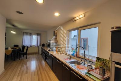 Casa individuala,4 camere garaj si teren de 420mp Becicherecul Mic - 6