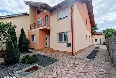 Casă cu 7 camere cu Teren 351 Mp în Șagului