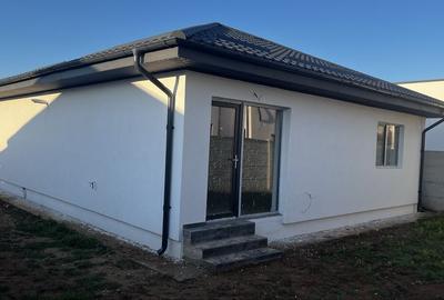 Casa pe parter Damila 105 mp construiti,  teren 300mp - 2