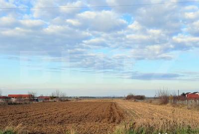 Teren de 5201 mp, în Nord - 1