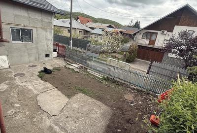 Casă cu 3 camere cu Teren 377 Mp în Bănești - 4