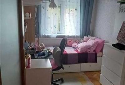 Decomandat cu 2 bai si 2 balcoane la etajul 2 - 2