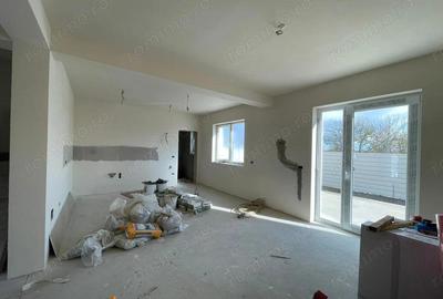 Casă cu 5 camere cu Teren 250 Mp în Giarmata - 10