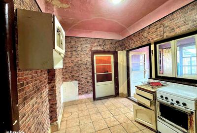Casă cu 3 camere cu Canalizare în Central - 7