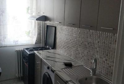 Apartament bloc, etaj intermediar, zona foarte buna - 3
