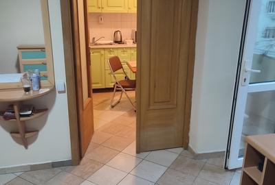 Garsonieră semidecomandată în Banu Manta