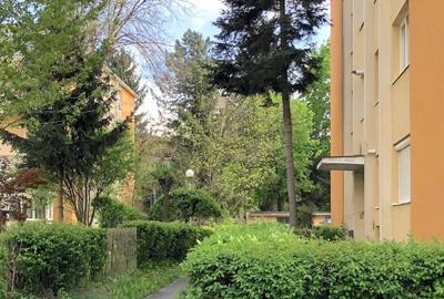 Apartament cu 3 camere decomandat, mobilat în 7 Noiembrie - 1