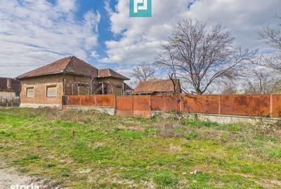 Casă cu 4 camere cu Canalizare în Buteni - 2