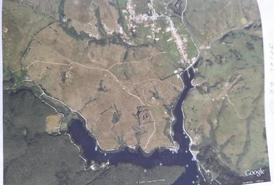 Teren de 17000 mp, în Central - 3