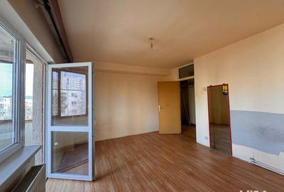 Apartament cu 3 camere decomandat în Central - 2