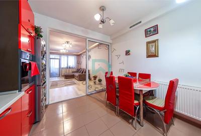 Apartament cu 3 camere decomandat în Tractorul - 8