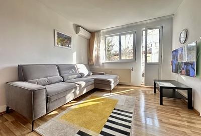 Apartament cu 2 camere semidecomandat, mobilat în 1 Mai