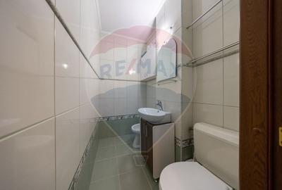 Apartament cu 3 camere decomandat, mobilat în Central - 16