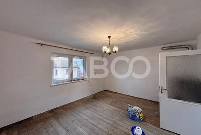 Casa individuala de vanzare cu 3 camere 1020 mp teren in Hamba - 1