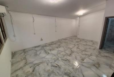 Spațiu comercial, de 56 mp, în Brazda lui Novac - 2