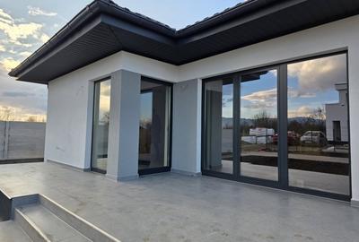 Casa individuala pe parter 105mp utili, teren 520mp, Stupini - 10