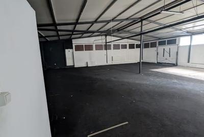 Spațiu comercial, de 180 mp, în Central - 4